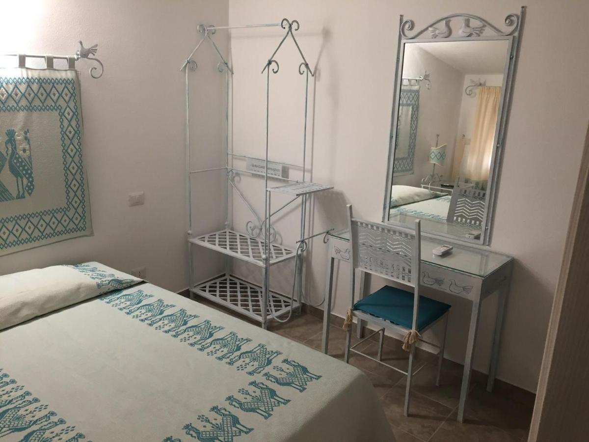 A Ruota Libera Hotel Samugheo エクステリア 写真